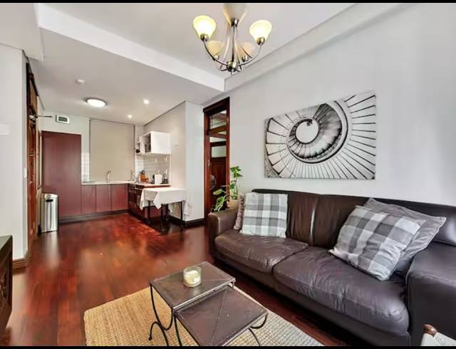 1 BEDROOM APARTMENT TO LET IN CAPE TOWN CITY CENTRE